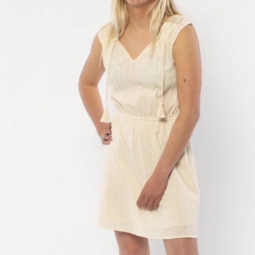 Sisstrevolution Ivory Bonnie Sleeveless Woven Mini Dress Small
